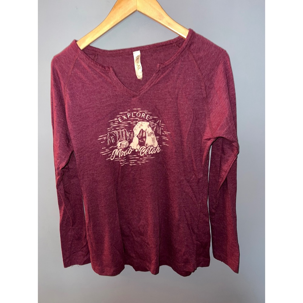 Ouray Sportswear Explore Moab Utah Graphic Long Sleeve Tee Heather Burgundy S